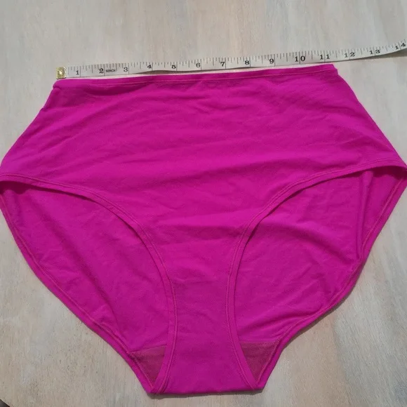 NWOT SKIMS Fits Everybody FULL Brief /FUCHSIA/ M, XL, 3X - Picture 3 of 10